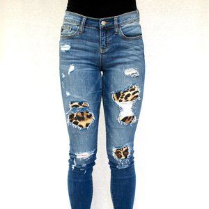 Judy Blue Leopard Patch Distressed Skinny Jeans
